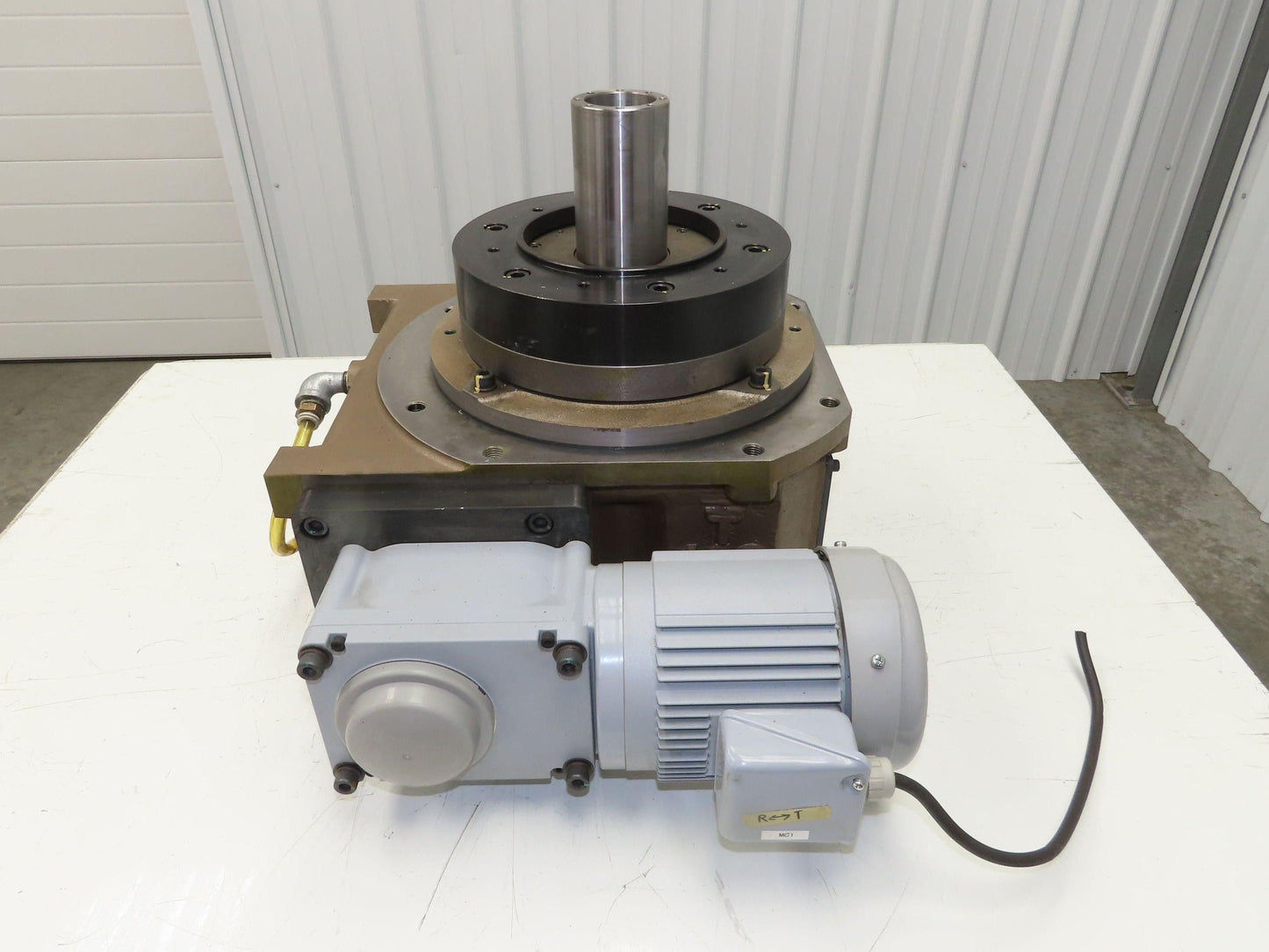 CKD RGIT140-008300S1F1 Rotary Indexer Table 8-Stop 300° 230V 3PH 40:1 Drive