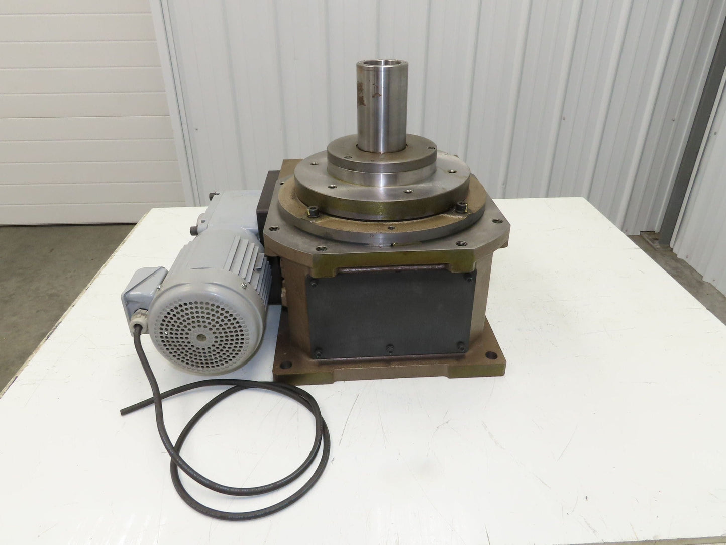 CKD RGIT140-008300S1F1 Rotary Indexer Table 8-Stop 300° 230V 3PH 40:1 Drive
