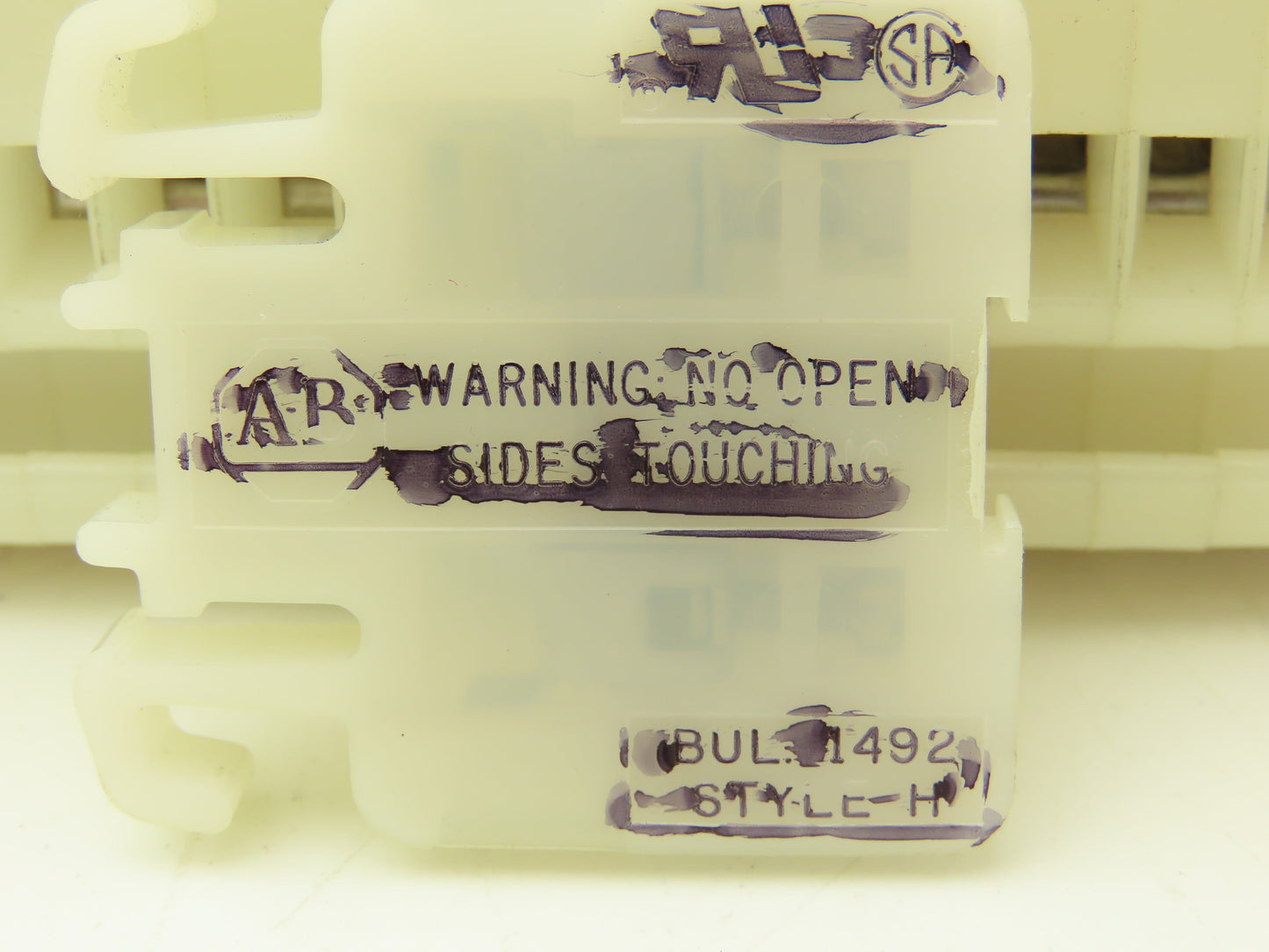 Allen Bradley Bul. 1492 Style H Terminal DIN Rails Lot of 232