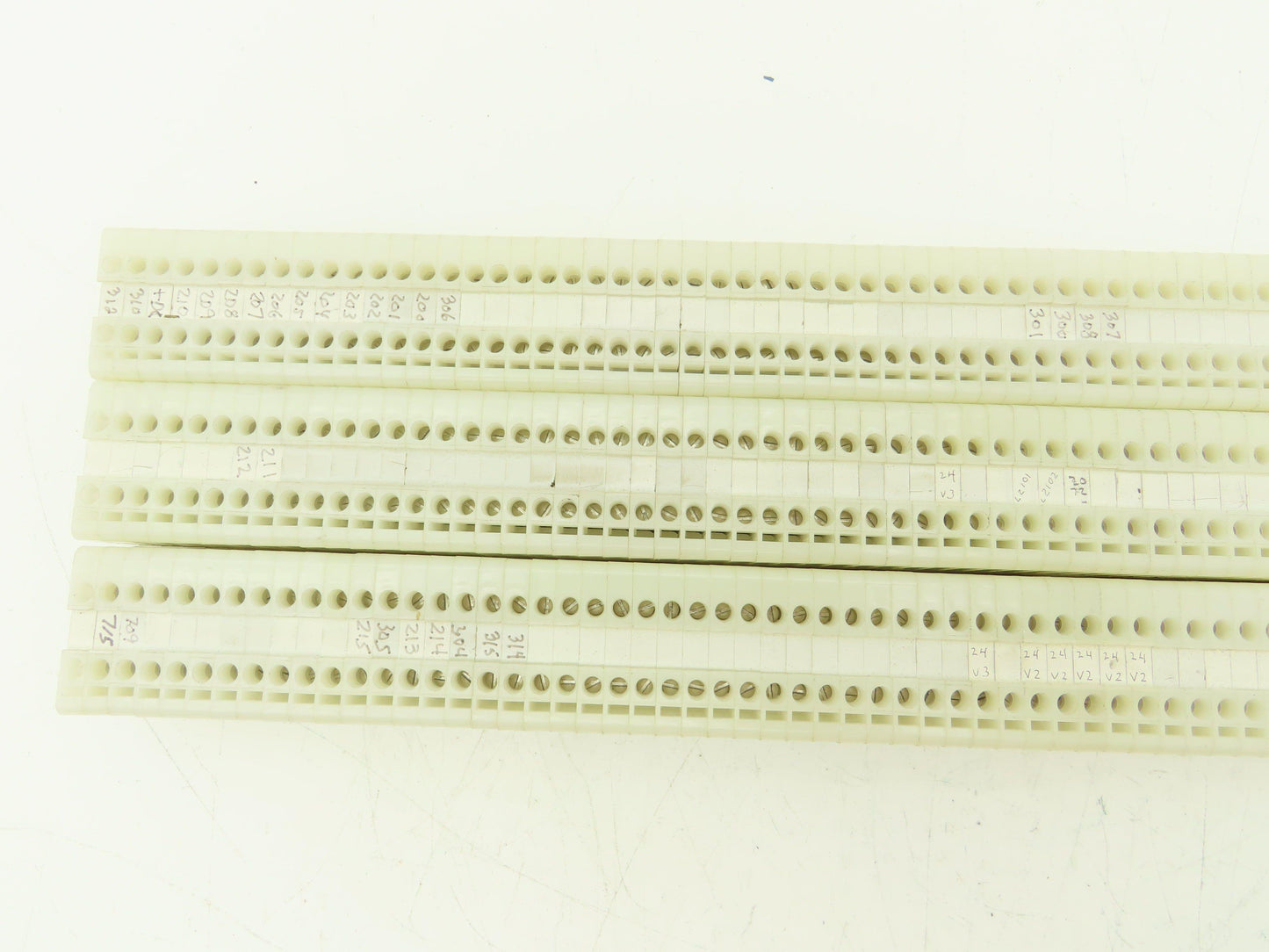 Allen Bradley Bul. 1492 Style H Terminal DIN Rails Lot of 237