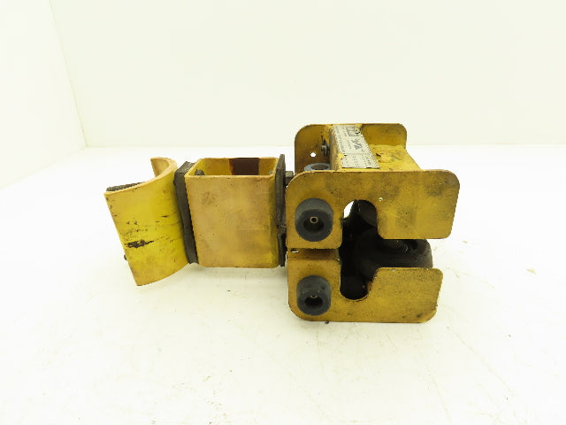 Aero-Motive Pow-R-Belt 0674431 Festoon Flat Cable Lead Trolley *Bad Wheel*