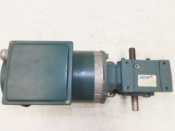 Dodge Reliance 17Q05LR14 Gear Motor 5:1 Reducer 345RPM 2Hp 230/460V Dual Shaft