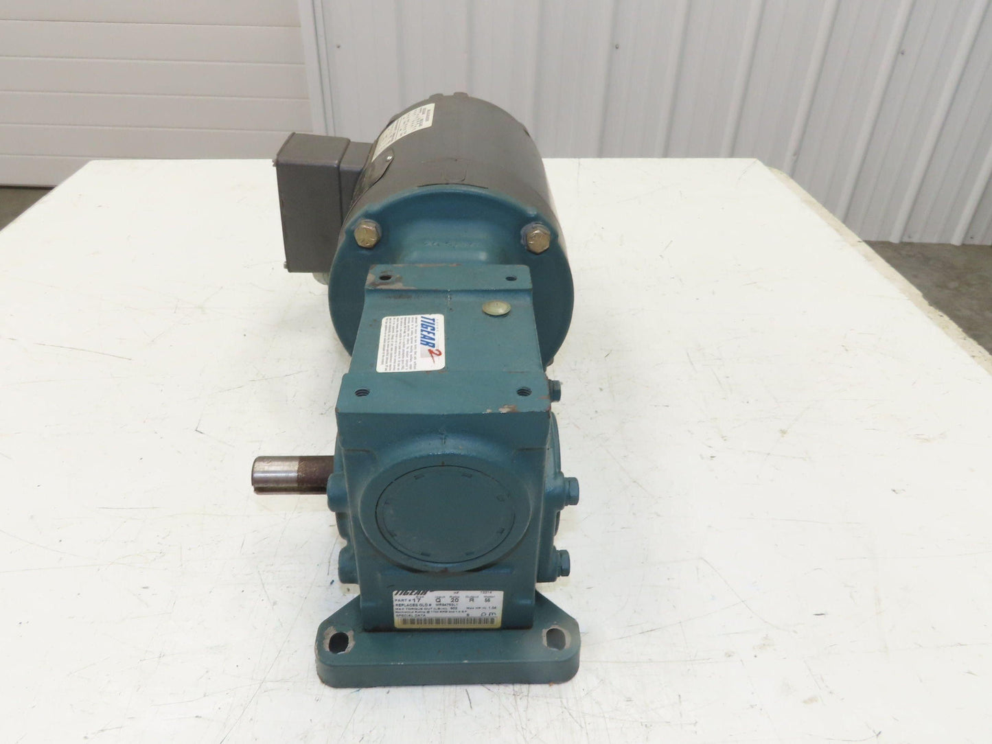 Dodge Baldor 17Q20R56 Gear Motor 20:1 Reducer 86 RPM 3/4Hp 230/460V 3PH RH 56C