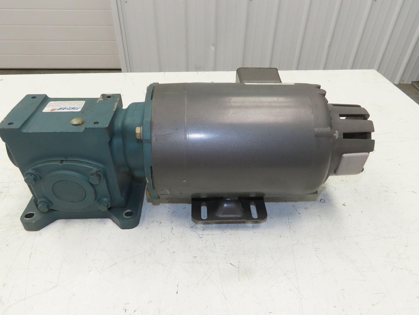 Dodge Baldor 17Q20R56 Gear Motor 20:1 Reducer 86 RPM 3/4Hp 230/460V 3PH RH 56C