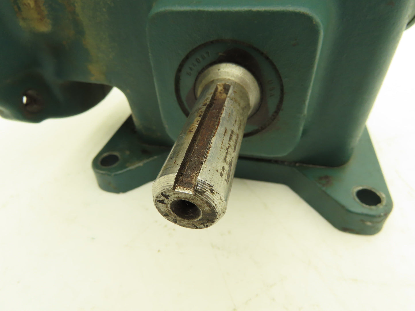 Dodge Tigear MR94744L1 Gearbox 15:1 Reducer 116 RPM .75HP RH 56C 313 in-lb