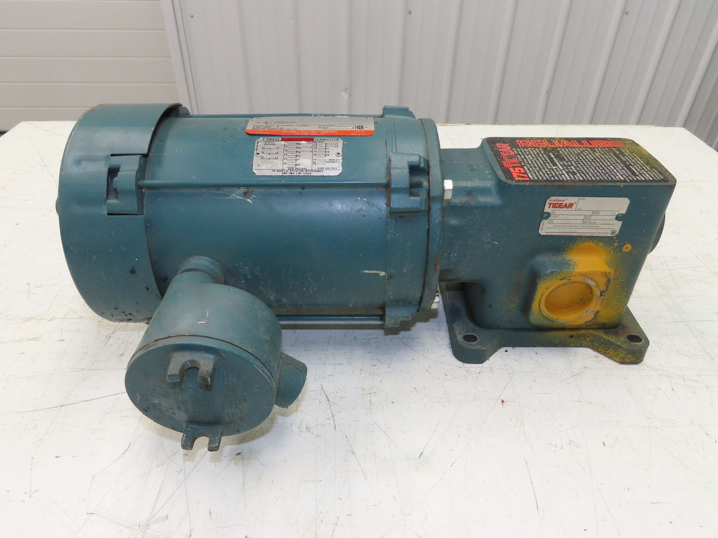 Dodge Reliance MR94868 Gear Motor 25:1 Reducer 69 RPM 3/4Hp 230/460V 3PH LH 56C
