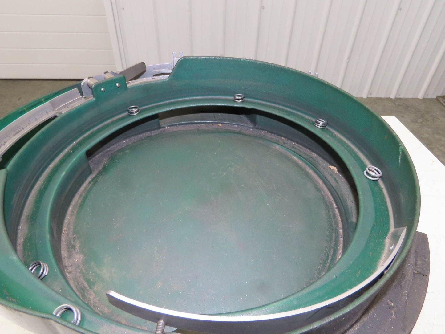 Piezo Vibratory Bowl Feeder 300mm Base Small Parts Sorter Metal Spring