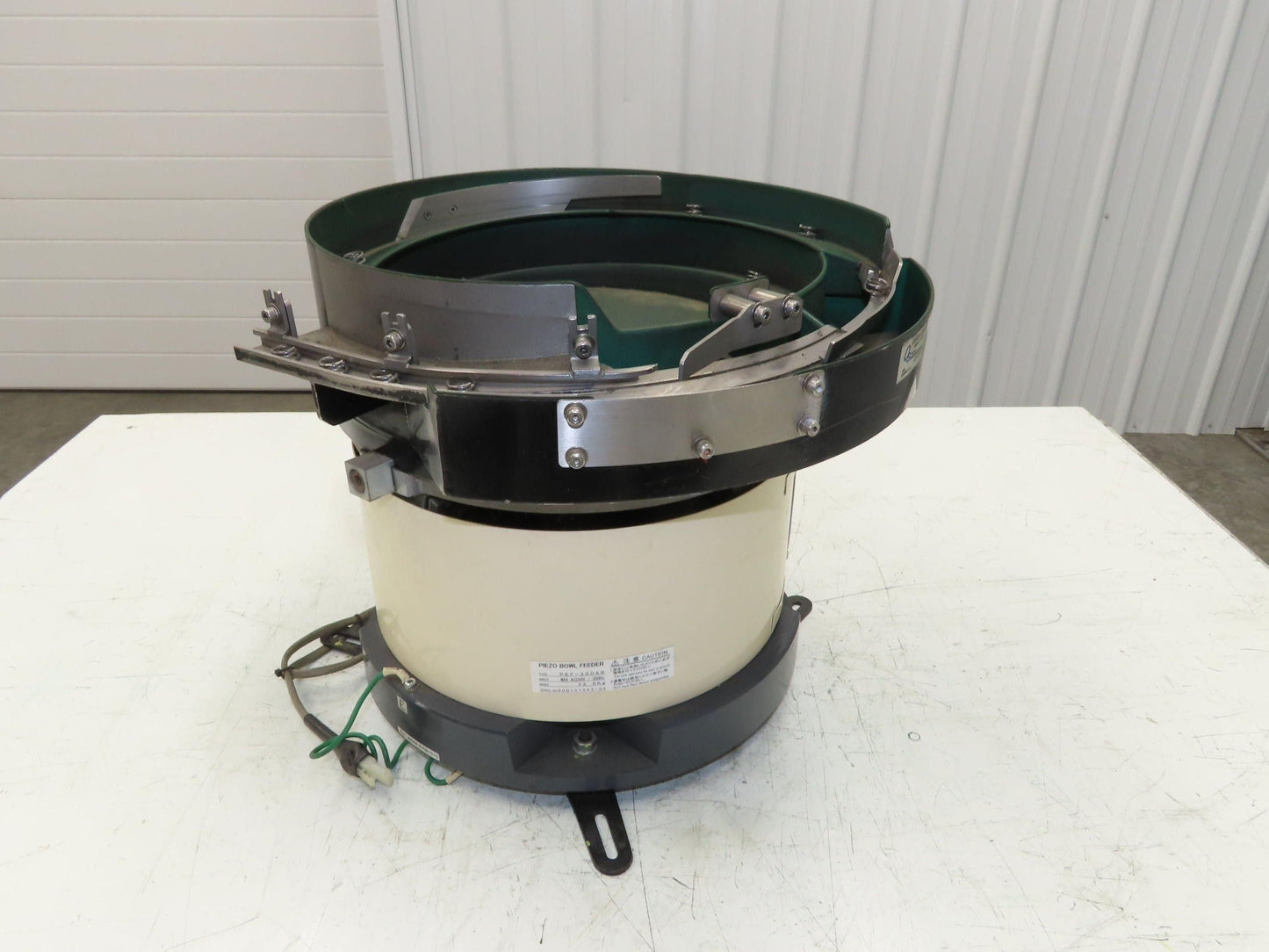 Piezo Vibratory Bowl Feeder 300mm Base Small Parts Sorter Metal Spring