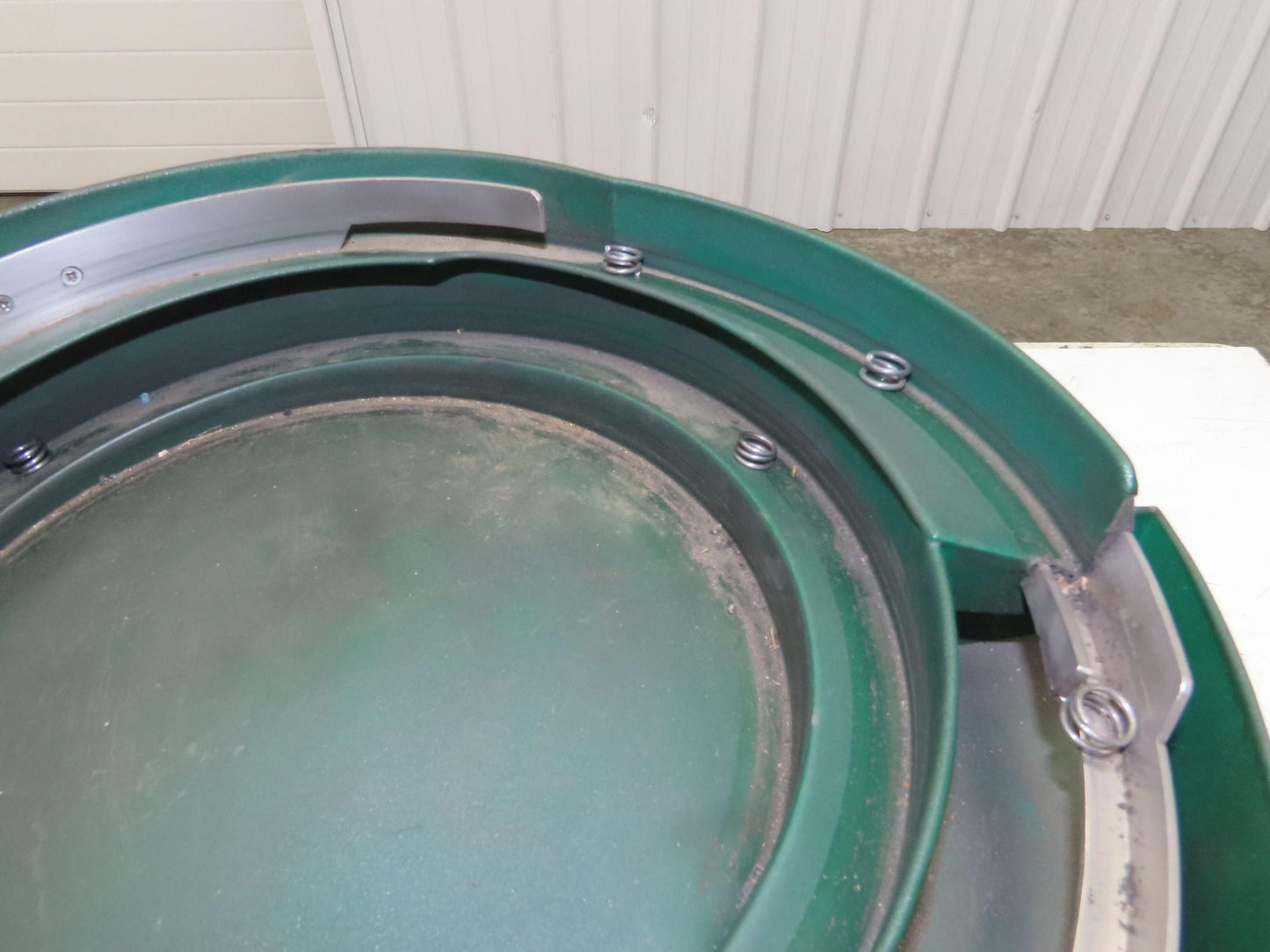 Piezo Vibratory Bowl Feeder 300mm Base Small Parts Sorter Metal Spring