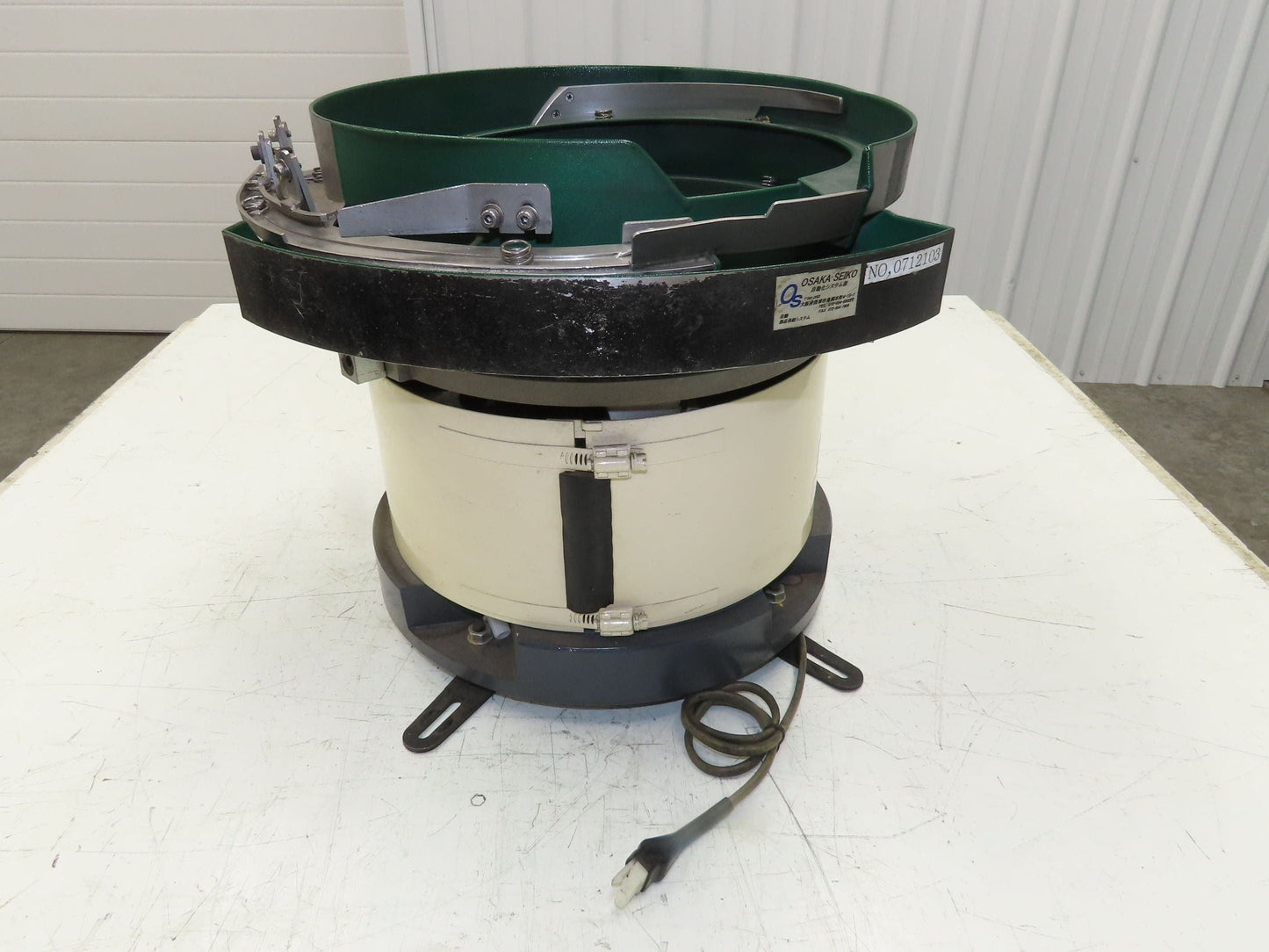 Piezo Vibratory Bowl Feeder 300mm Base Small Parts Sorter Metal Spring