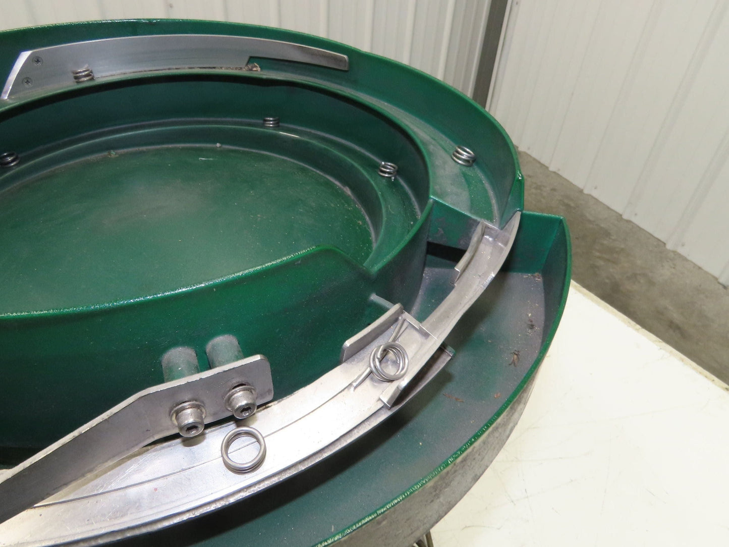 Piezo Vibratory Bowl Feeder 300mm Base Small Parts Sorter Metal Spring