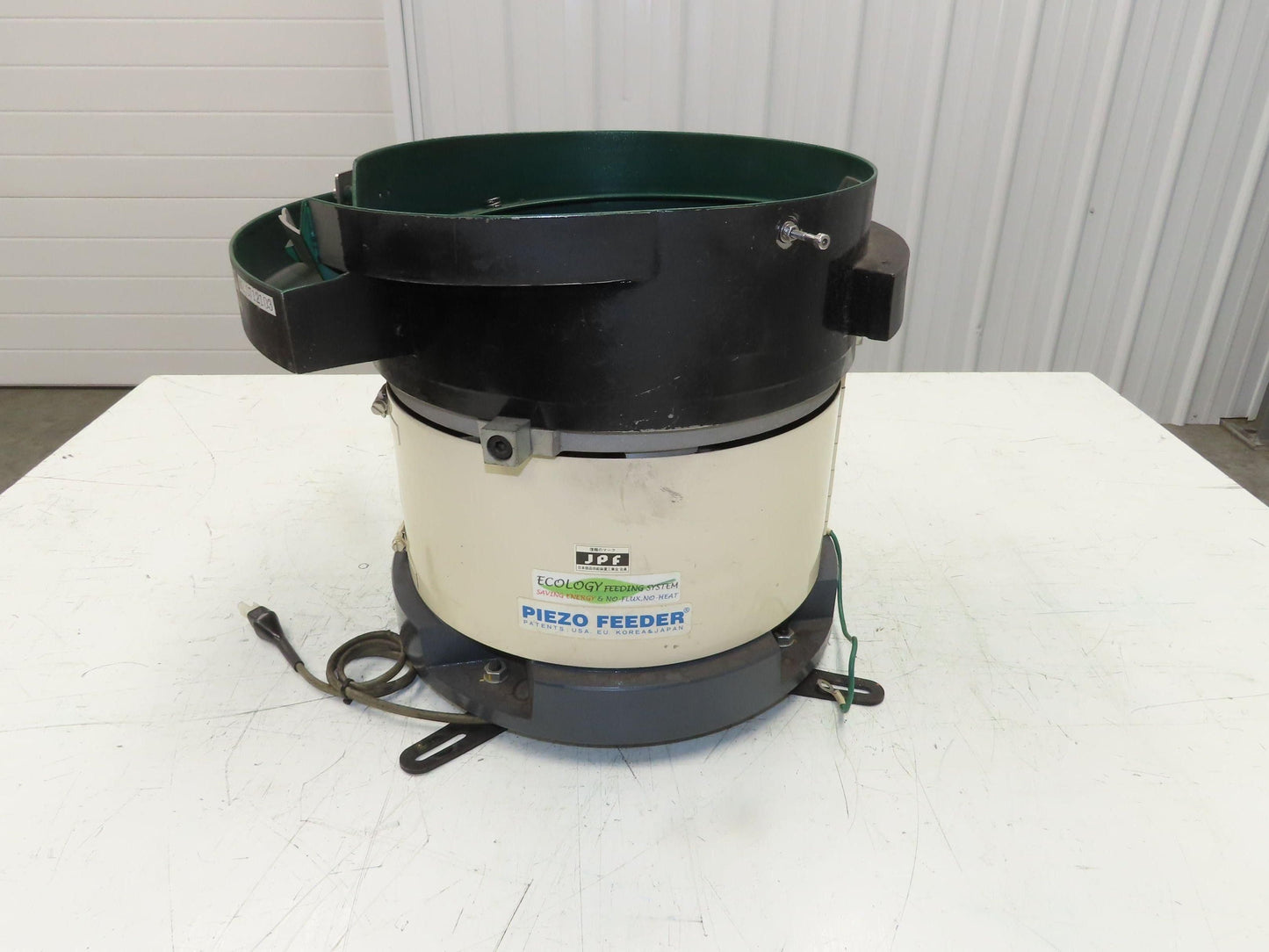 Piezo Vibratory Bowl Feeder 300mm Base Small Parts Sorter Metal Spring