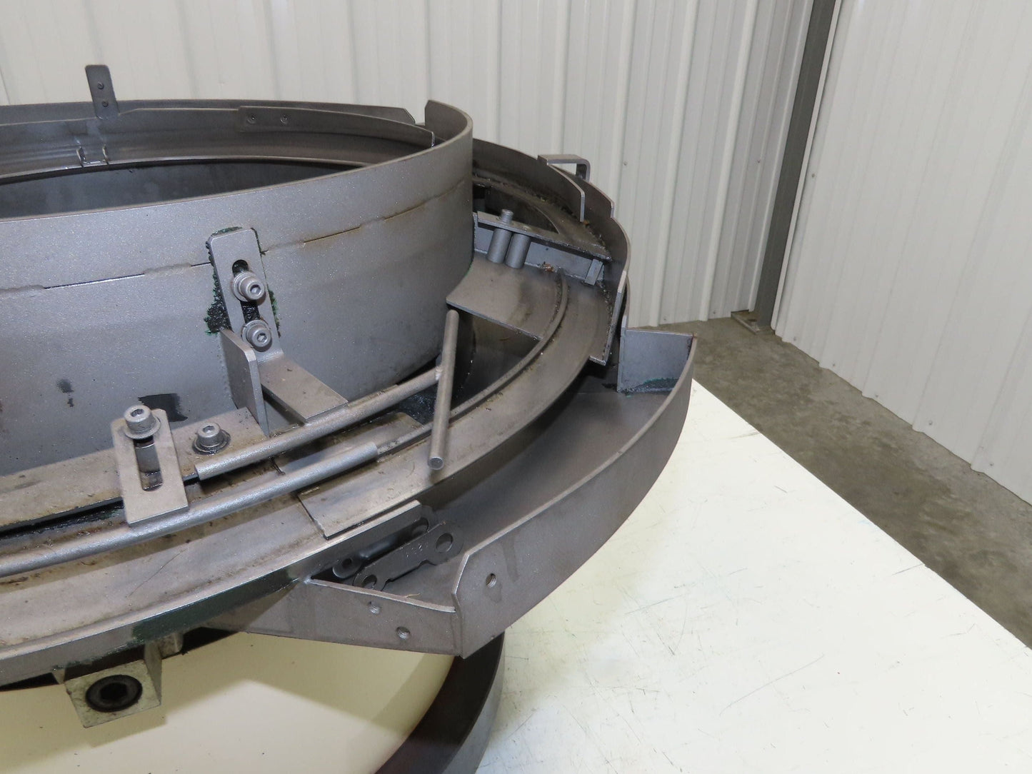 Piezo Vibratory Bowl Feeder 390mm Base Small Parts Sorter Metal Bracket