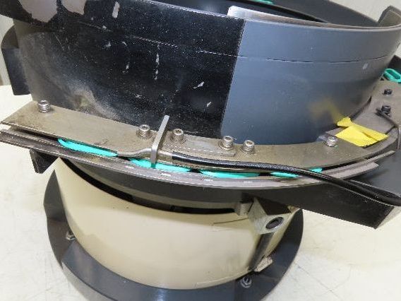 Piezo Vibratory Bowl Feeder 390mm Base Small Parts Sorter Plastic Spacer