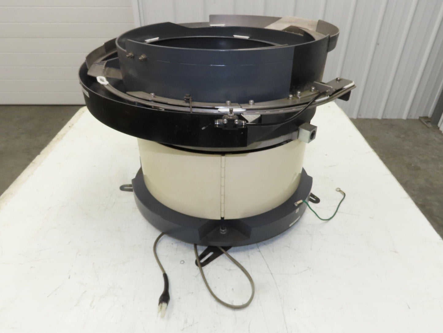 Piezo Vibratory Bowl Feeder 390mm Base Small Parts Sorter Plastic Spacer