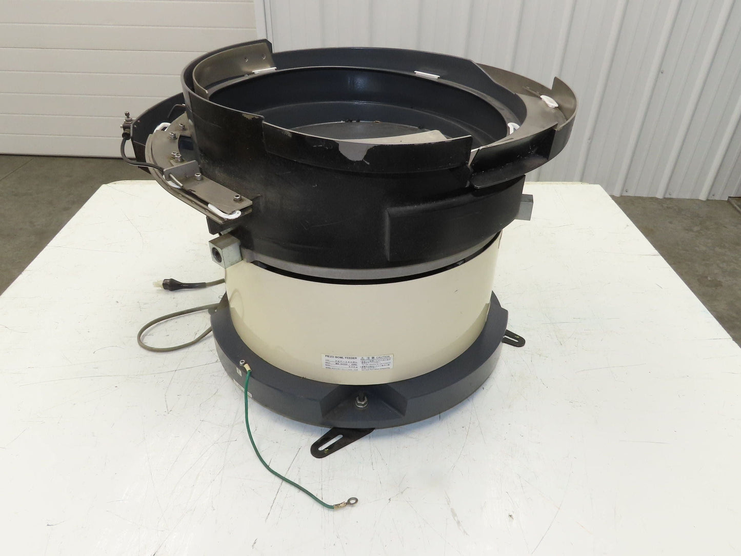 Piezo Vibratory Bowl Feeder 390mm Base Small Parts Sorter Plastic Spacer