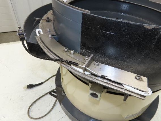 Piezo Vibratory Bowl Feeder 390mm Base Small Parts Sorter Plastic Spacer