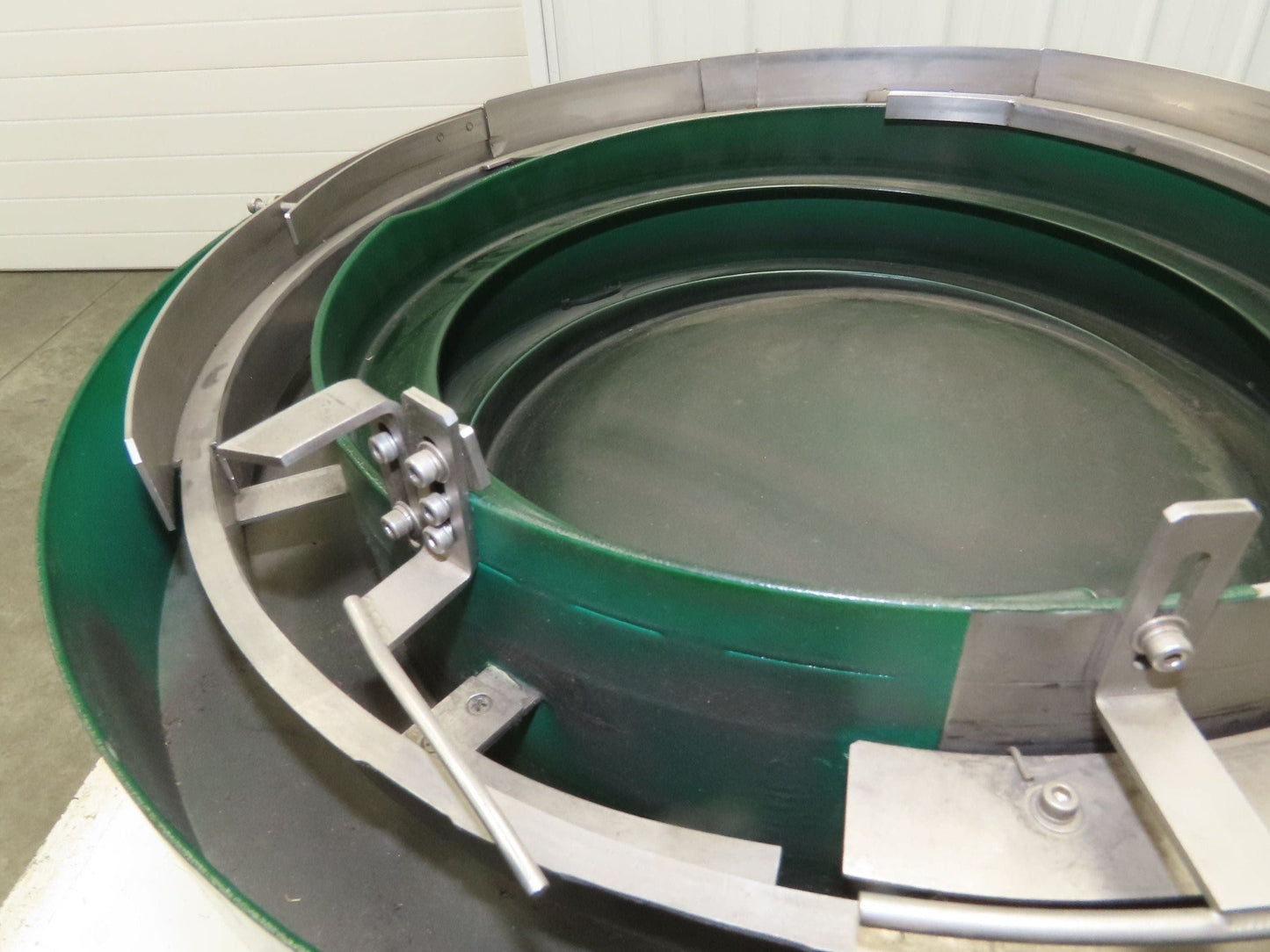 Piezo Vibratory Bowl Feeder 390mm Base Small Parts Sorter Metal Spring