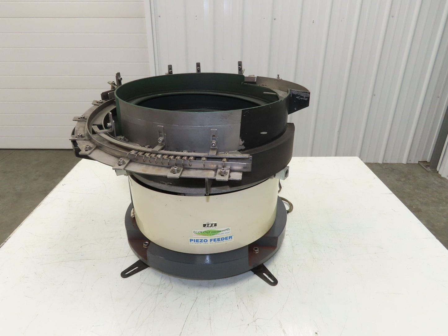 Piezo Vibratory Bowl Feeder 390mm Base Small Parts Sorter Metal Spring