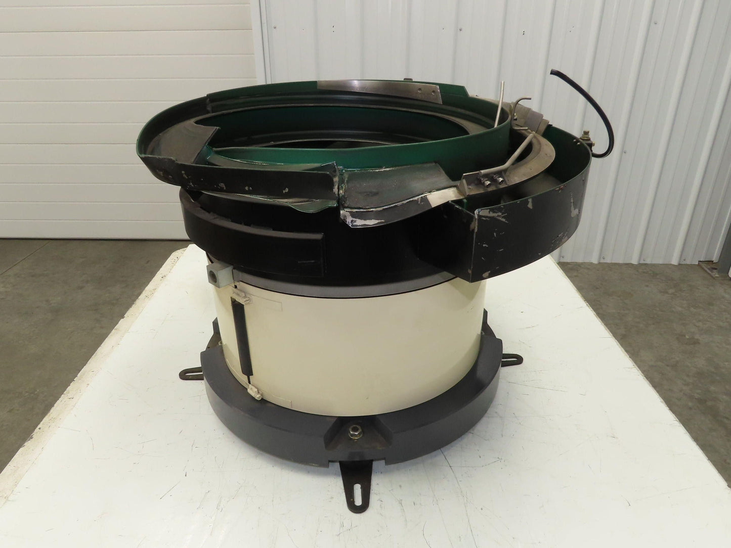 Piezo Vibratory Bowl Feeder 460mm Base Small Parts Sorter Metal Bracket