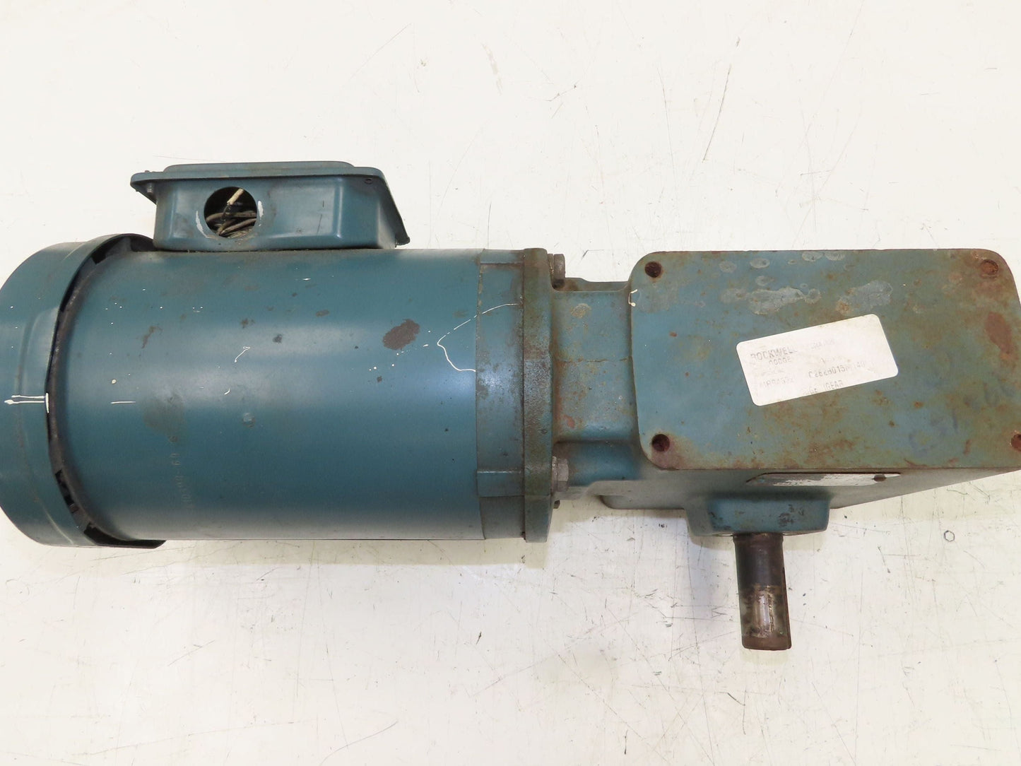 Dodge Reliance Q262B015M140L1 15:1 Gearmotor 116 RPM 1.5Hp 230/460V 3PH RH 145TC