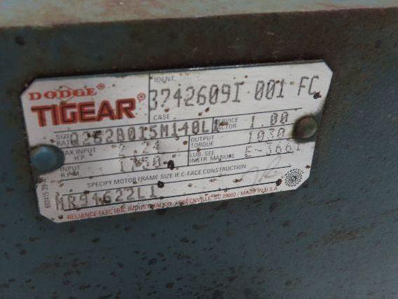 Dodge Reliance Q262B015M140L1 15:1 Gearmotor 116 RPM 1.5Hp 230/460V 3PH RH 145TC