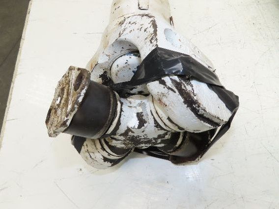 Oshkosh C6-3-129 Spicer Slip Yoke 16 Spline 67" Drive Shaft U-Joint Rockwell