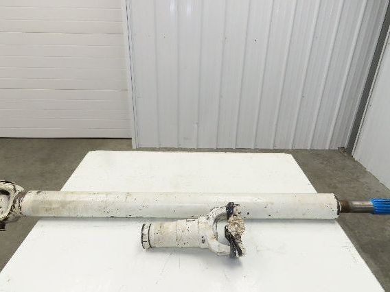 Oshkosh C6-3-129 Spicer Slip Yoke 16 Spline 67" Drive Shaft U-Joint Rockwell