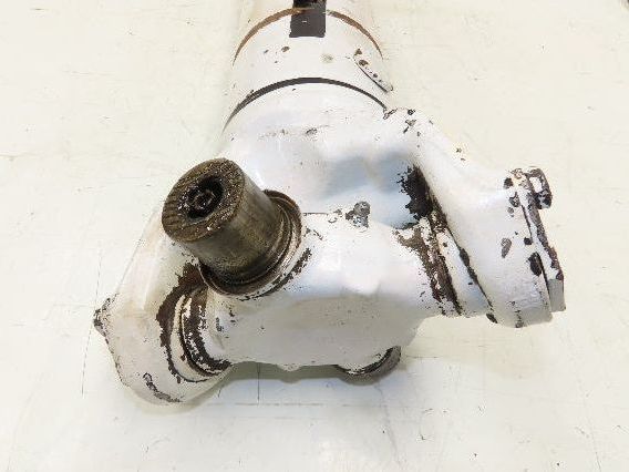 Oshkosh F-2146 Spicer Slip Yoke 16 Spline Rear Drive Shaft 35" Long U-joint