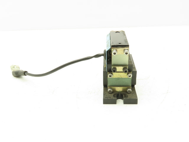 Osaka Seiko Small Parts Feeder Linear Conveyor Vibration Magnetic Motor 200V