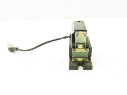 Osaka Seiko Small Parts Feeder Linear Conveyor Vibration Magnetic Motor 200V