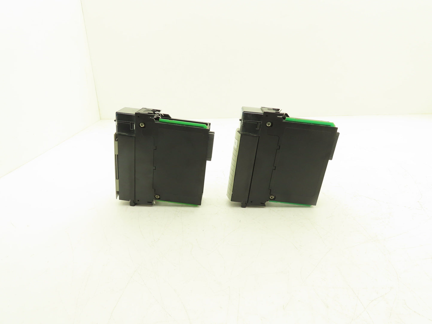 Allen Bradley 1756-IB32 DC Isolated Input 32PT 24VDC Firmware 3.4/3.5 Lot of 2
