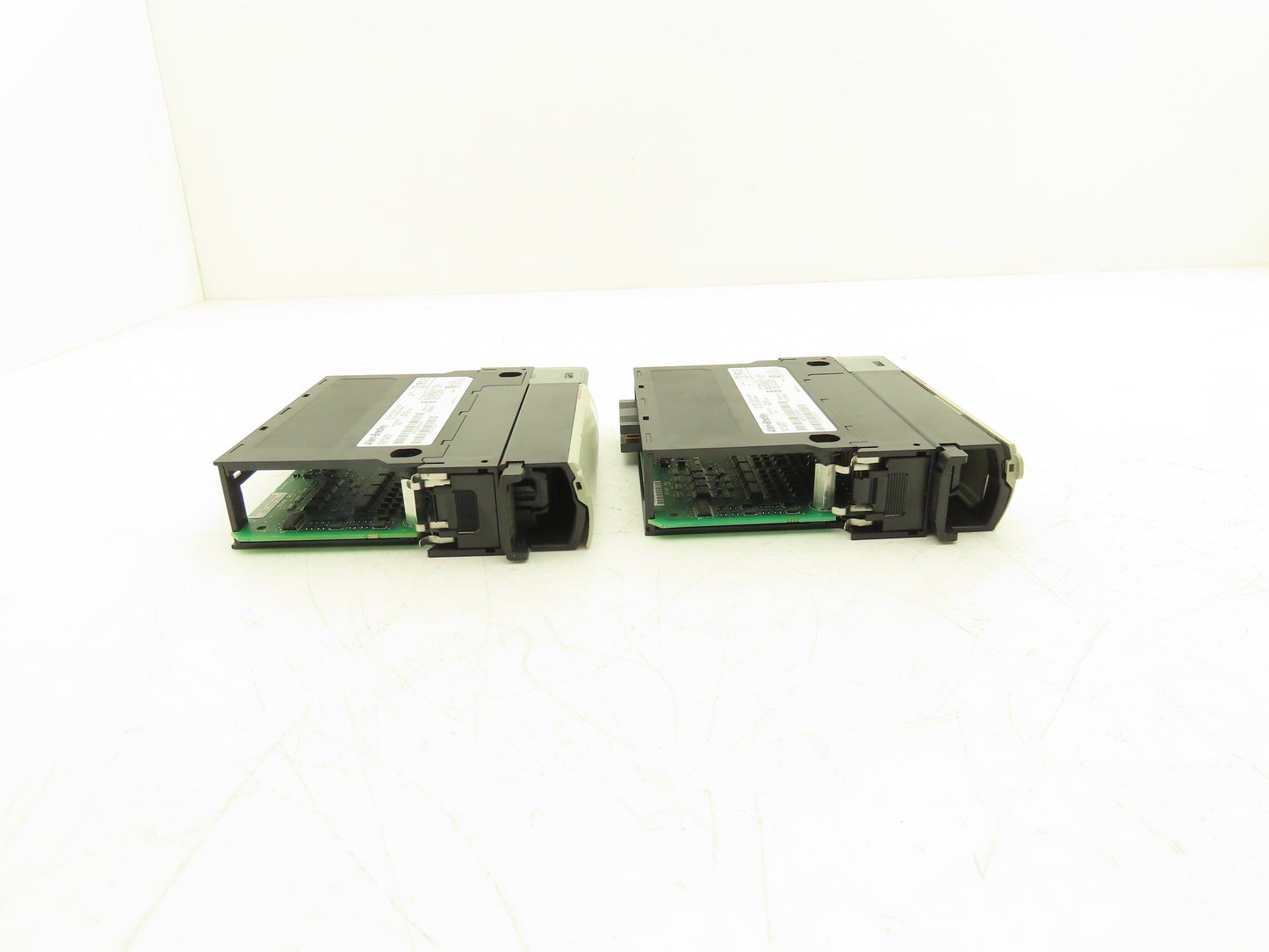 Allen Bradley 1756-IB32 DC Isolated Input 32PT 24VDC Firmware 3.4/3.5 Lot of 2