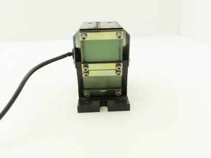 Osaka Seiko Small Parts Feeder Linear Conveyor Vibration Magnetic Motor 200V