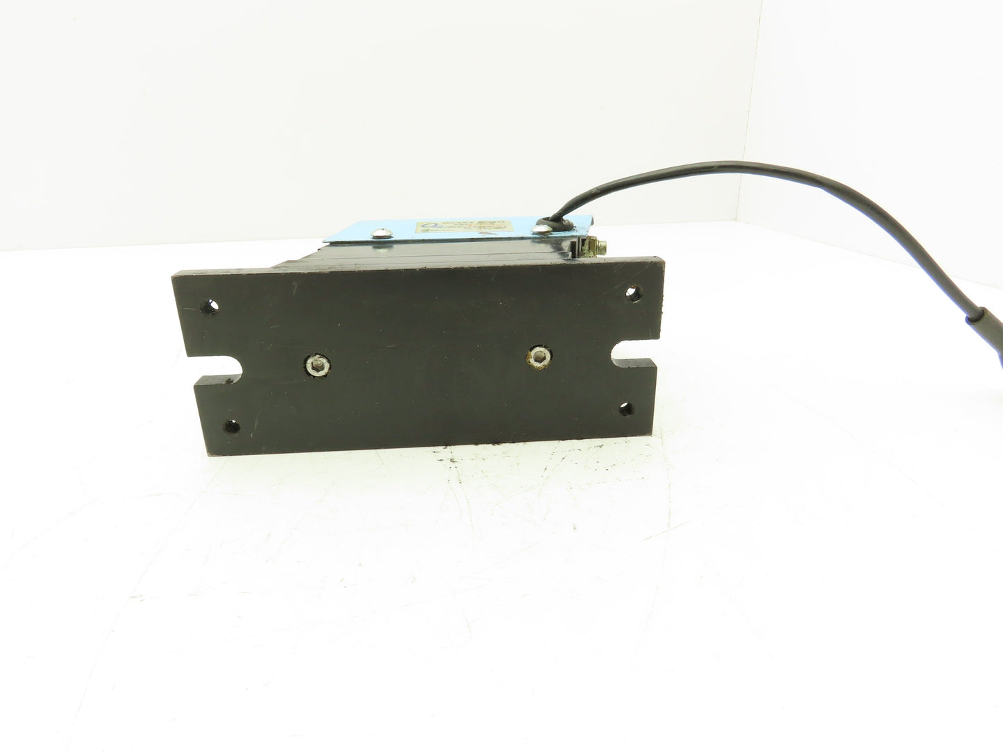 Osaka Seiko Small Parts Feeder Linear Conveyor Vibration Magnetic Motor 200V