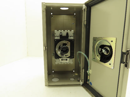 Fuji EW125JAGU-3P125 125A 480V 3-Pole Circuit Breaker Enclosure External Handle