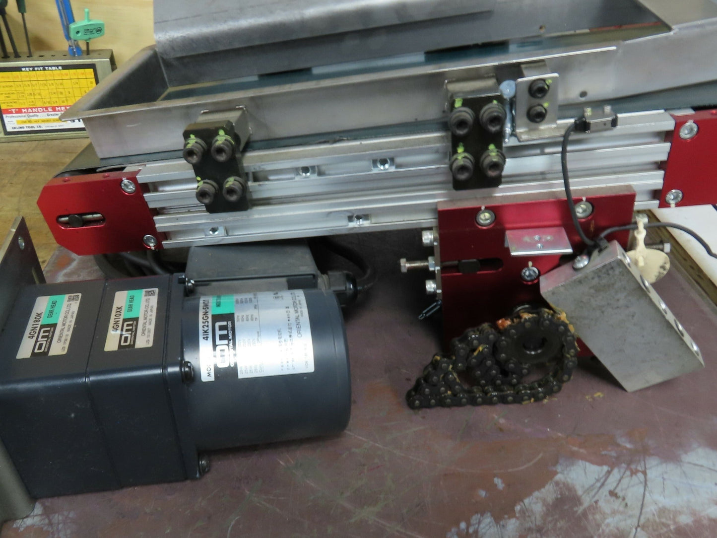 NKE 6"x 17" Small Parts Conveyor Low Profile Flat Belt Slow Feed 220V 3PH 1FPM