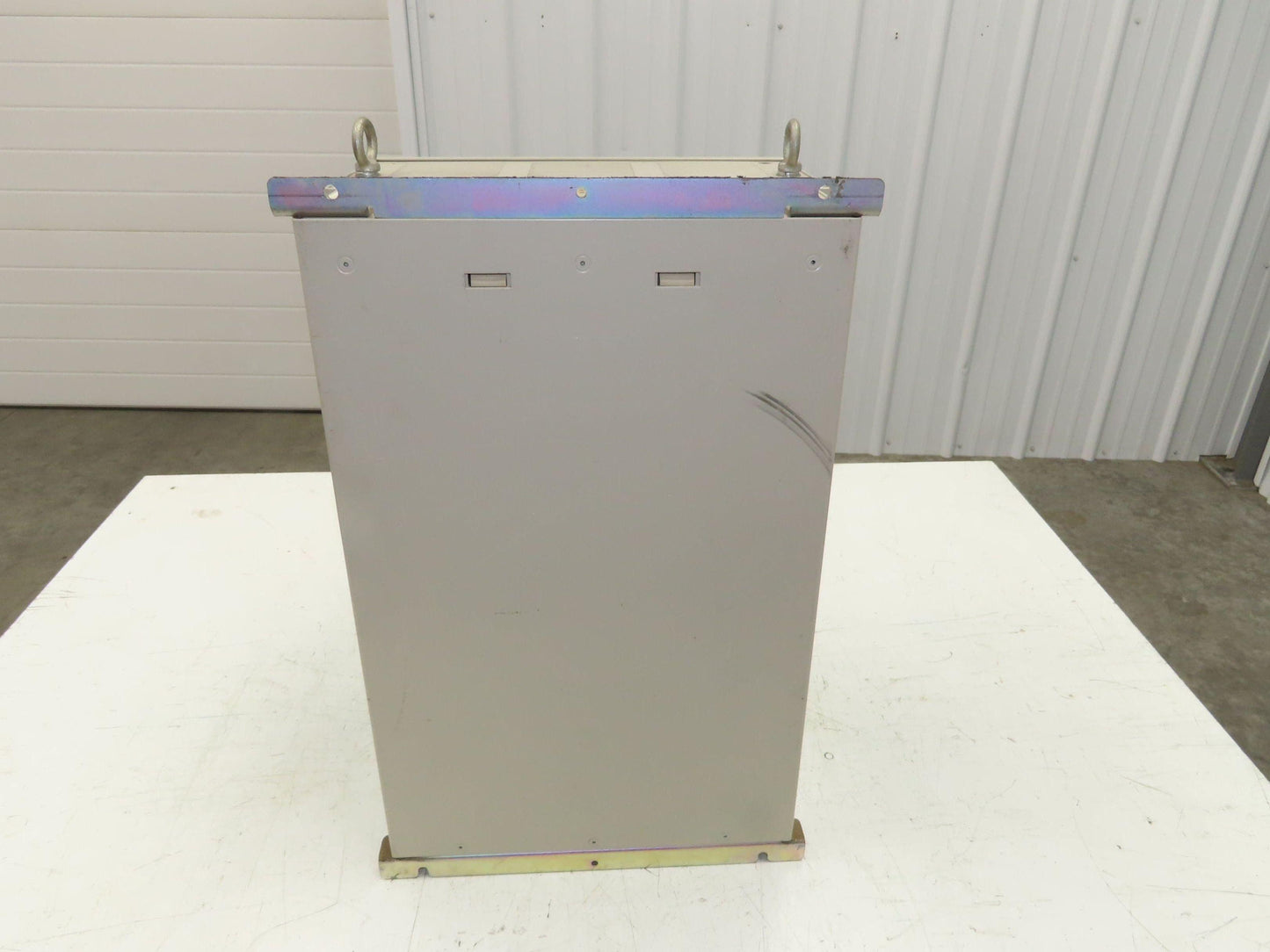 Yaskawa CIMR-AU4A0088FAA AC Drive 60HP 380-480V 3PH In 0-480VAC 0-400Hz 88A Out