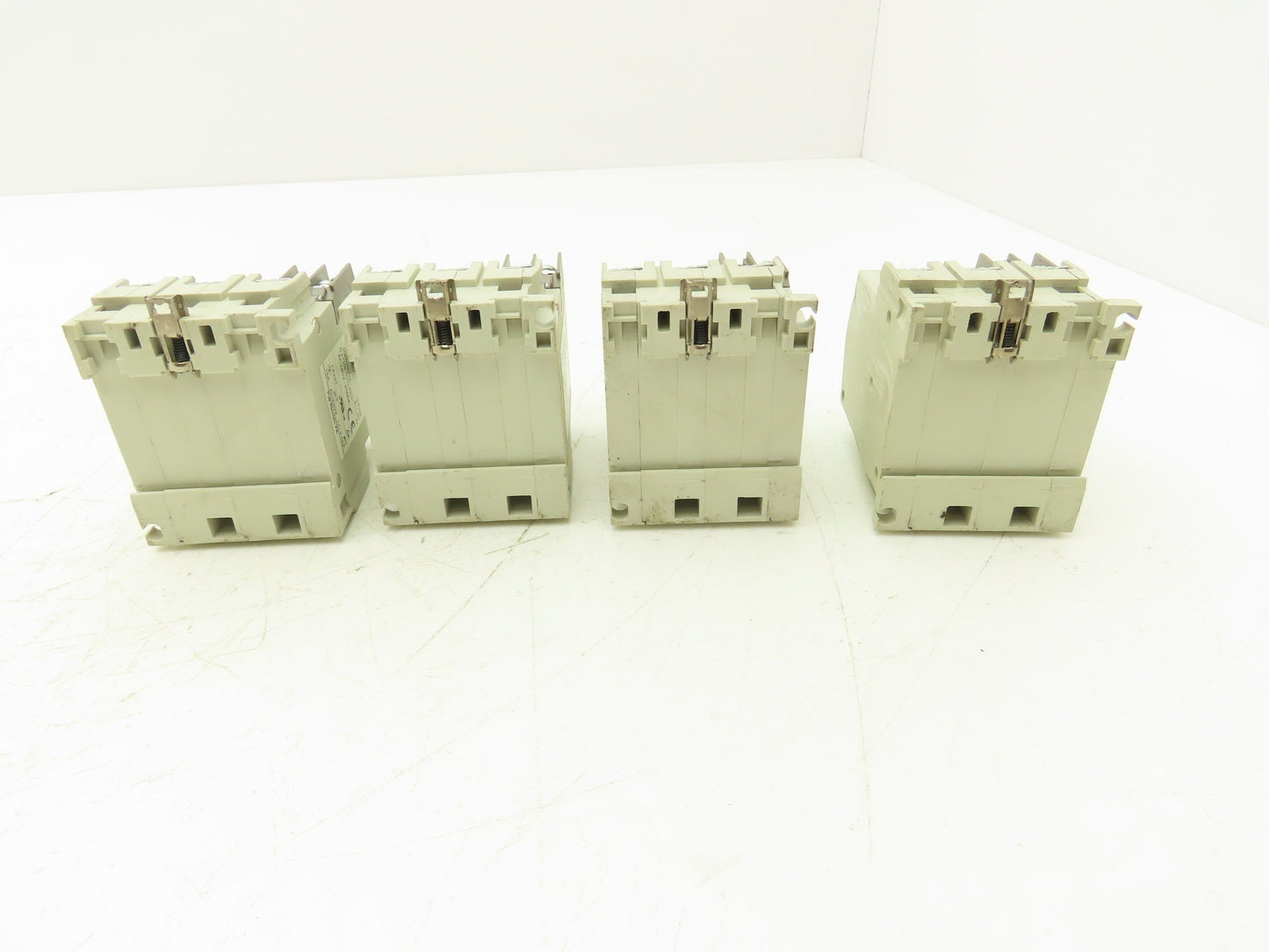 Fuji Electric CP33FM/15W CP33FS/20W AC Circuit Breakers 15/20A 3-Pole Lot of 4