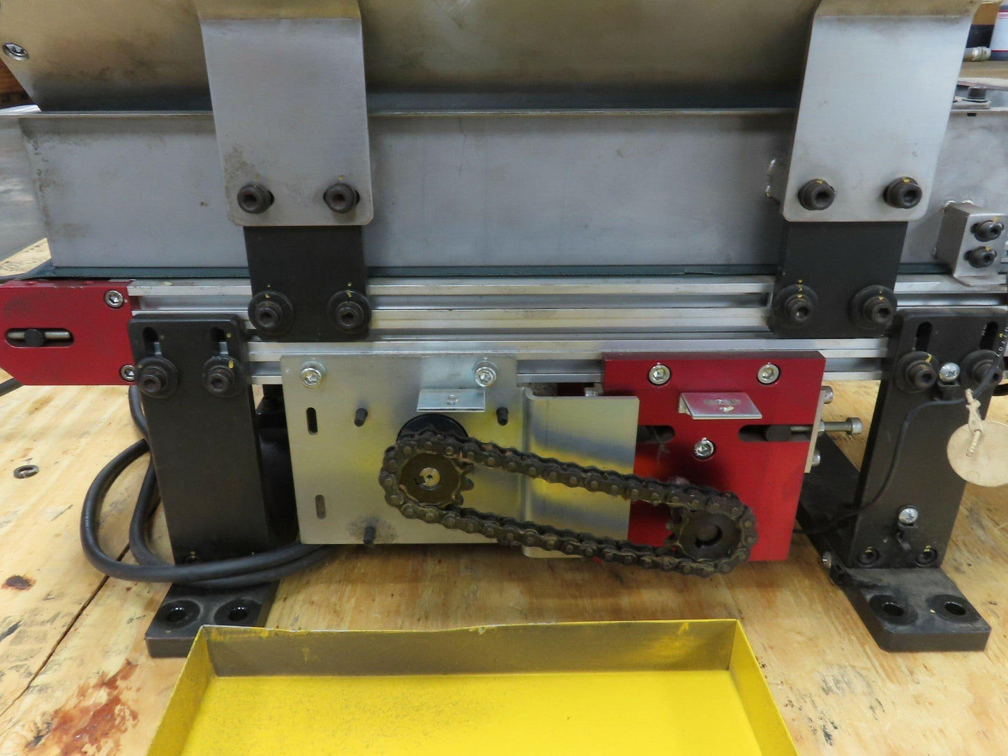 NKE 6"x 22" Double Belt Conveyor Small Parts Slow Feed Chute 220V 1FPM