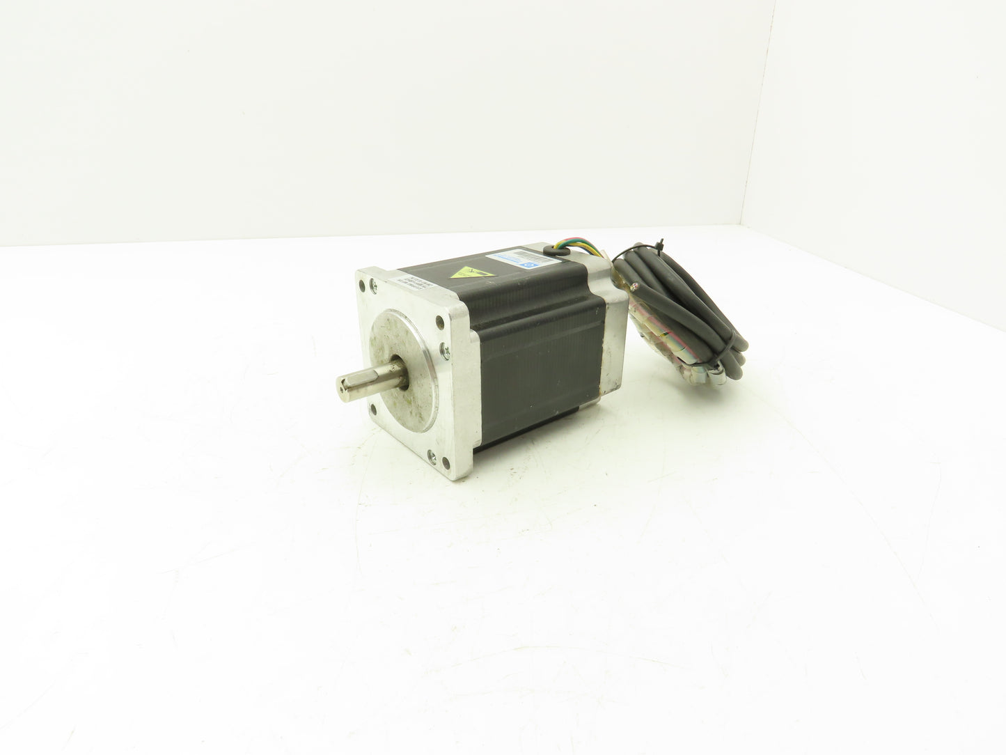 Chuangwei Motor 86BHH114-500A-32E Stepper Motor 2PH 5A 1/2" Shaft 4.33 Ft-Lb