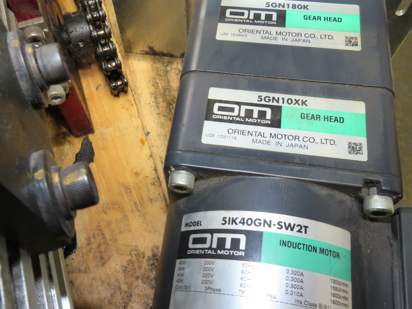 NKE 12"x 33" Small Parts Conveyor Low Profile Flat Belt Slow Feed 220V 1FPM