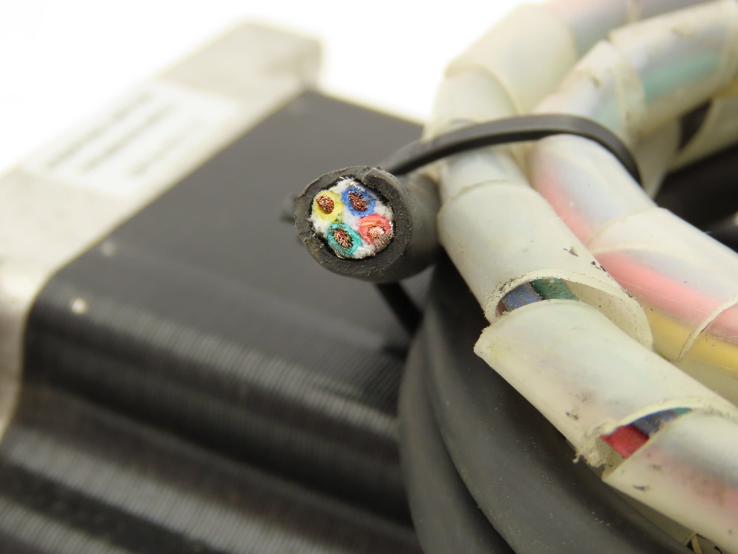 Chuangwei Motor 86BHH150-400B-32J Stepper Motor 2PH 5A 1/2" Shaft 4.4 Ft-Lb