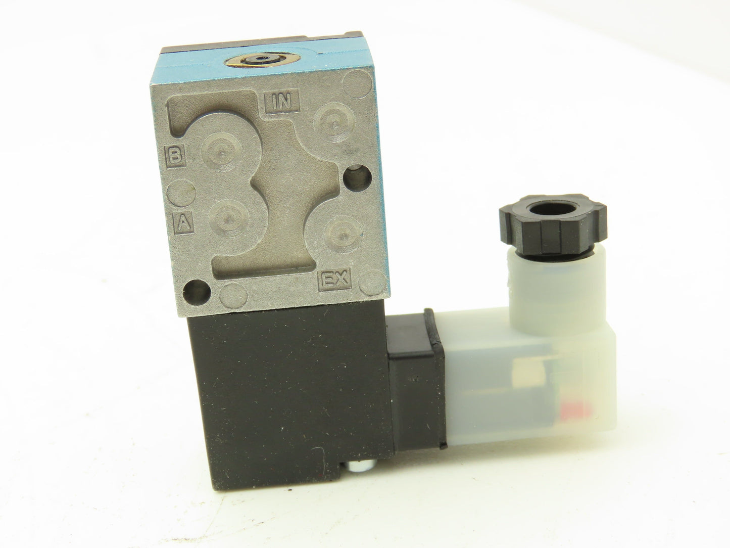 MAC 45A-AC1-DDAJ-1KD Pneumatic Valve 4/2 24VDC Vacuum to 120 PSI