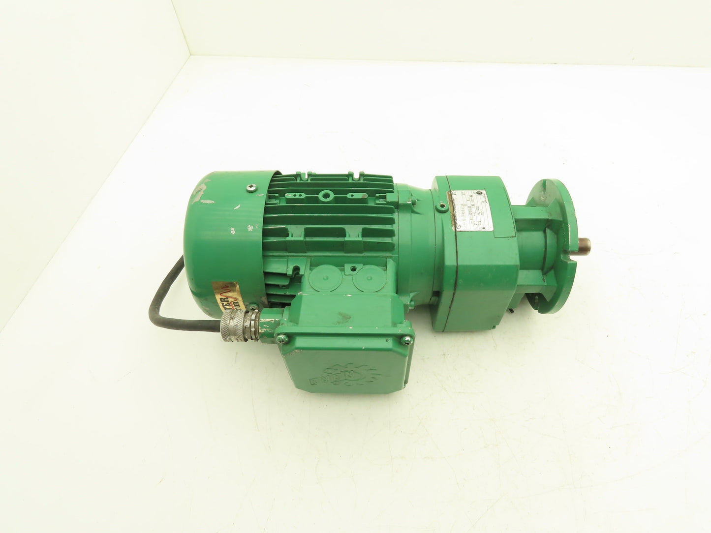 Nord SK 172.1F-80S/4 Inline Gearmotor 7.83:1 Reducer 218 RPM .75Hp 230/460V 3PH