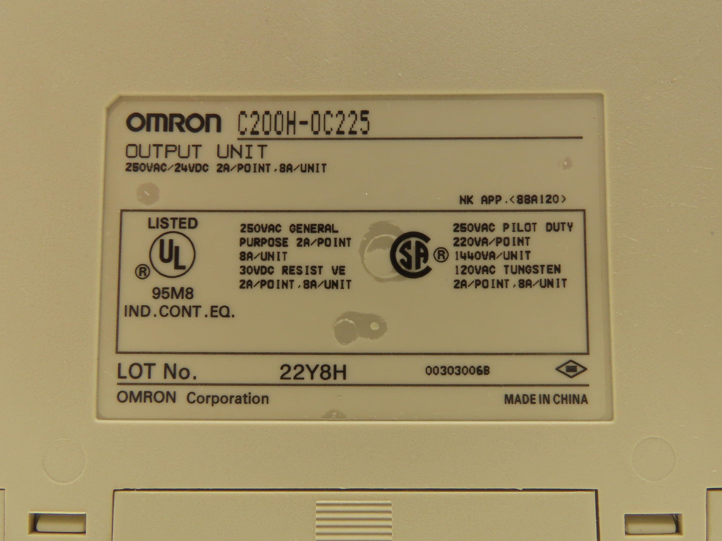 Omron C200H-OC225 Output Unit 250VAC/24VDC | 2A/Point | 8A/Unit | Lot of 2