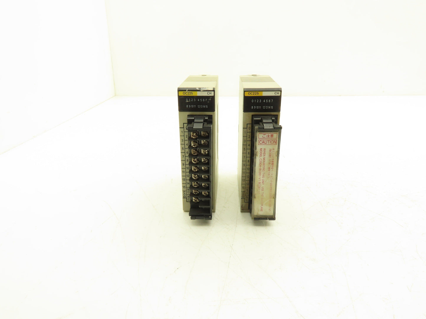 Omron C200H-OC225 Output Unit 250VAC/24VDC | 2A/Point | 8A/Unit | Lot of 2