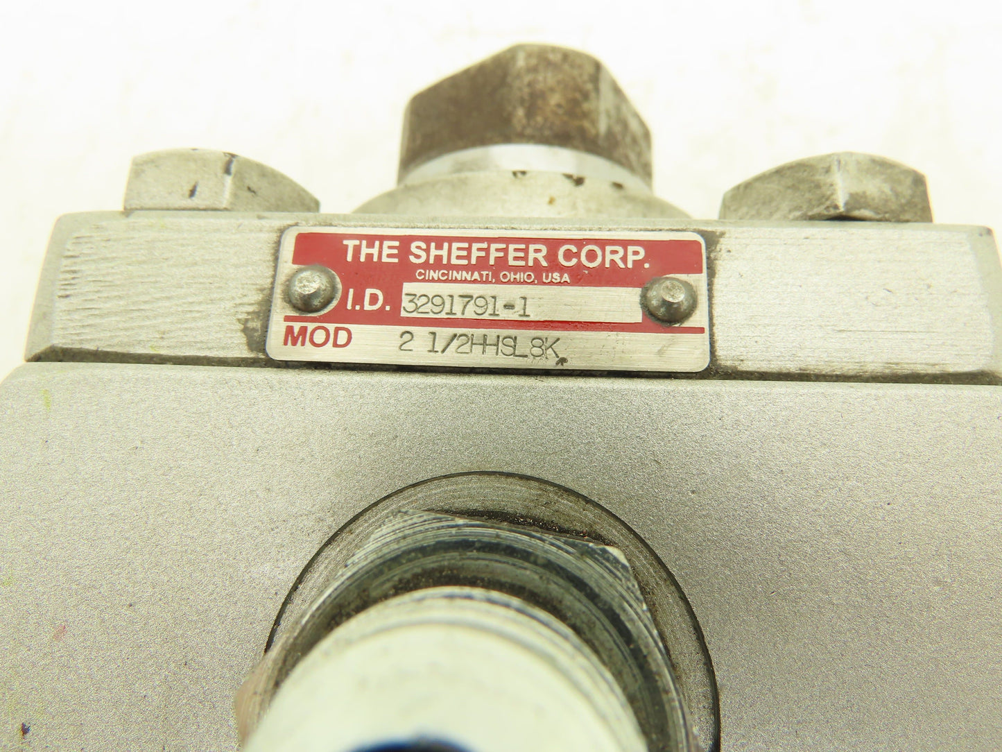Sheffer Hydraulic Cylinder 2-1/2" Bore 8" Stroke Side Lug Mount