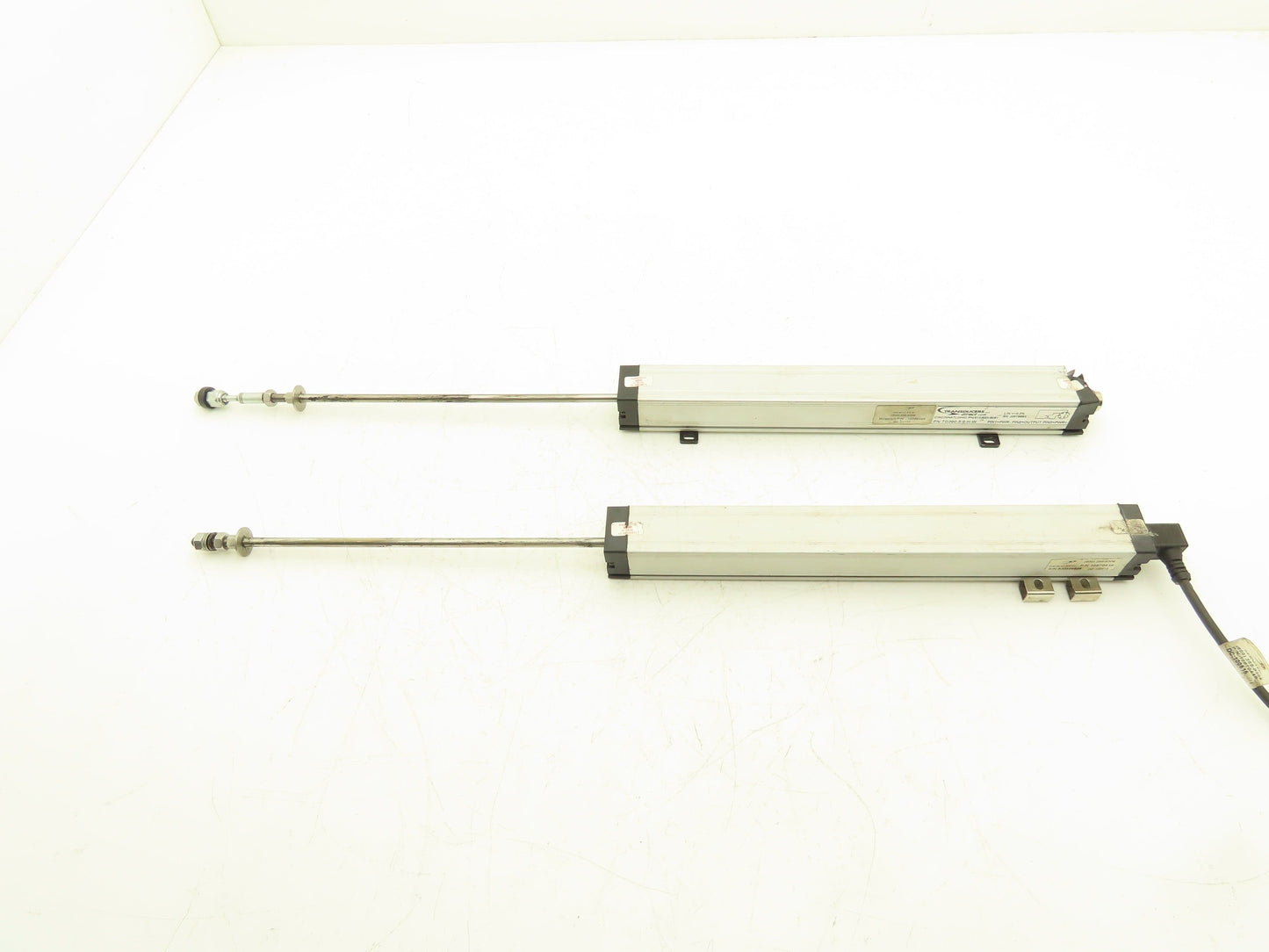 Servtek TD390-5-9-H-W Linear Transducer Position Sensor 9"Stroke Lot of2