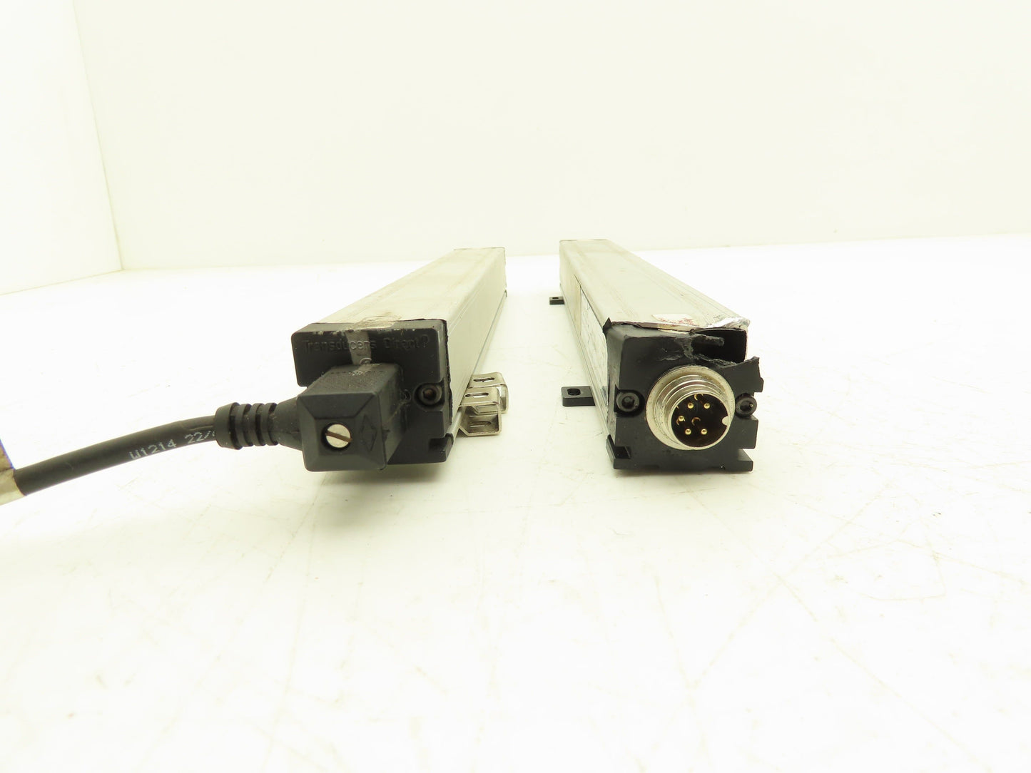 Servtek TD390-5-9-H-W Linear Transducer Position Sensor 9"Stroke Lot of2